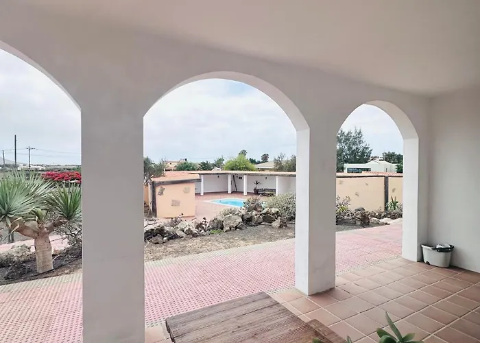 Dreamwaves Surf House Lajares Fuerteventura * ラ・オリーバ