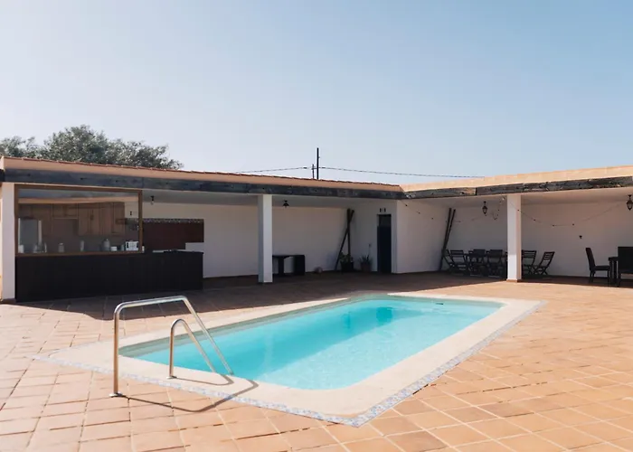 Dreamwaves Surf House Lajares Fuerteventura ゲストハウス