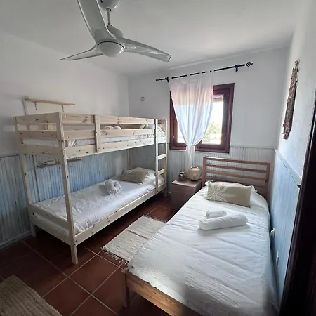 Dreamwaves Surf House Lajares Fuerteventura * לה אוליבה