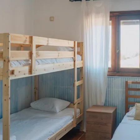 Dreamwaves Surf House Lajares Fuerteventura בית הארחה