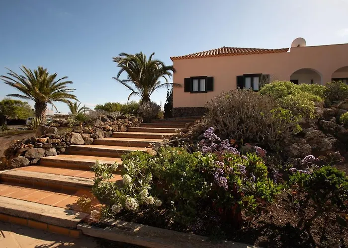 Dreamwaves Surf House Lajares Fuerteventura * La Oliva