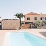 Dreamwaves Surf House Lajares Fuerteventura 拉·奥利瓦