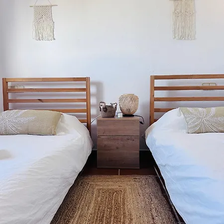 Dreamwaves Surf House Lajares Fuerteventura ラ・オリーバ