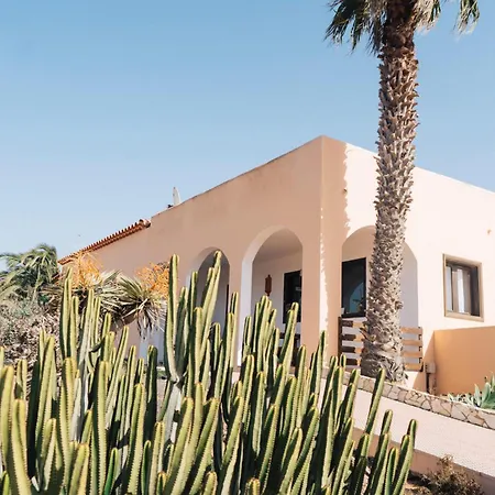 Gasthuis Dreamwaves Surf House Lajares Fuerteventura